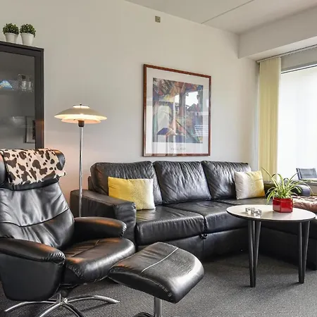 Awesome In W/ 1 Bedrooms
