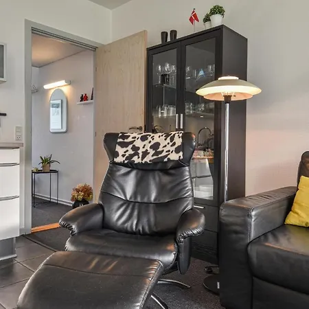 Awesome In W/ 1 Bedrooms Daire